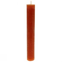 Itens Velas cônicas tingidas de marrom 34×240mm 4 unidades