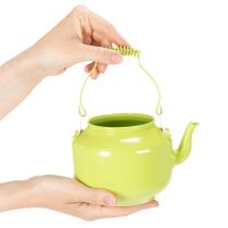 Itens Bule decorativo usado como vaso de flores, estilo retrô nostálgico