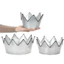 Itens Conjunto de 3 tigelas decorativas de metal em formato de coroa, com diâmetros de 26,5/22,5/19 cm.