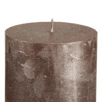 Itens Conjunto de 4 velas cilíndricas marrons sólidas com acabamento metálico acobreado, 70×80mm – velas decorativas para estilo e aconchego.