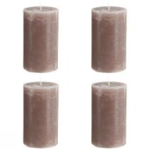 Itens Conjunto de 4 velas cilíndricas grandes em tom marrom esfumaçado, tingidas por completo para decoração e aconchego.