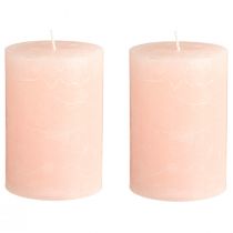 Itens Conjunto de 2 velas de pilar tingidas de rosa claro, 85×120mm – Velas de cera elegantes para decoração romântica.