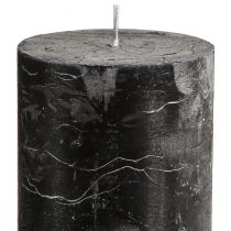 Itens Conjunto de 4 velas pretas em formato de pilar, cor sólida, 70×120mm - Velas decorativas rústicas para uma decoração de mesa elegante e um ambiente acolhedor.