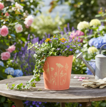 Itens Vaso de flores em formato de damasco, de metal, com Ø11,5 cm e A11,5 cm.