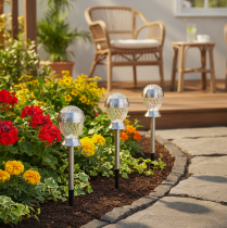 Itens Conjunto de 4 Candeeiros Solares Esféricos com Estaca – 36 cm