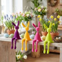Itens Enfeites de Páscoa em formato de coelhinho para prateleira, coloridos e aveludados, 28 cm, conjunto com 4 peças.