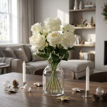 Itens Buquê de rosas brancas, creme 55cm