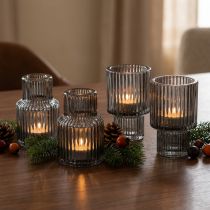 Itens Castiçais de vidro cinza para velas pequenas, 8 cm de altura, conjunto com 4 peças.