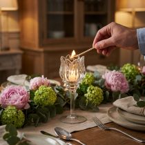 Itens Porta-velas de vidro em formato de flor para um ambiente elegante, 17 cm
