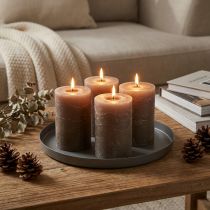 Itens Conjunto de 4 velas de pilar marrons, cor sólida, 70x100mm, estilo rústico.