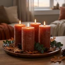 Itens Conjunto de 4 velas cilíndricas de cor sólida, marrom-avermelhadas, 60x100mm, decorativas, românticas e rústicas.