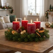 Itens Conjunto de 4 velas cilíndricas vermelhas escuras de 70x80mm - Decorações para o Advento