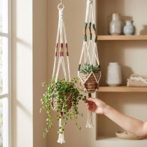 Itens Vaso de flores pendurado em macramê creme Ø12cm Alt.85cm 2 unidades