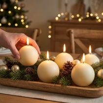 Itens Conjunto de 16 velas esféricas cor creme, 60 mm, velas natalinas, para criar um ambiente festivo, com selo de qualidade RAL.