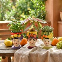Itens Cabeça de planta menina com frutas cerâmica decorativa 13,5cm 3 peças