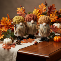 Itens Conjunto de 3 estatuetas de gnomo com barba e chapéu pontudo, 10 cm.