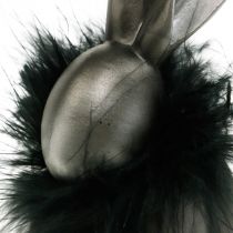 Figura de coelho decoração de Páscoa com boá de penas cinza prateado 12×10×19cm