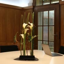 Itens Espuma floral OASIS® Black Table Deco Medi 4 unidades