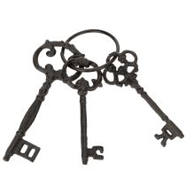 Itens Chaveiro decorativo com design de chave antiga, um acessório nostálgico para a casa, 27 cm