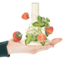 Itens Castiçal de metal com decoração de morango, cor creme de verão, 13 cm de altura.