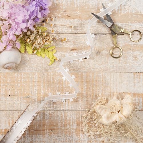 Fita decorativa branca com corações para ideias criativas de artesanato, 20 mm x 15 m | Floristik24.pt