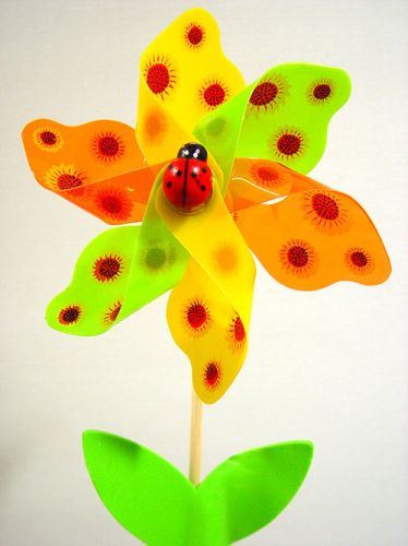 Floristik24 Moinho de vento com joaninha no palito 7,5 cm 18 un