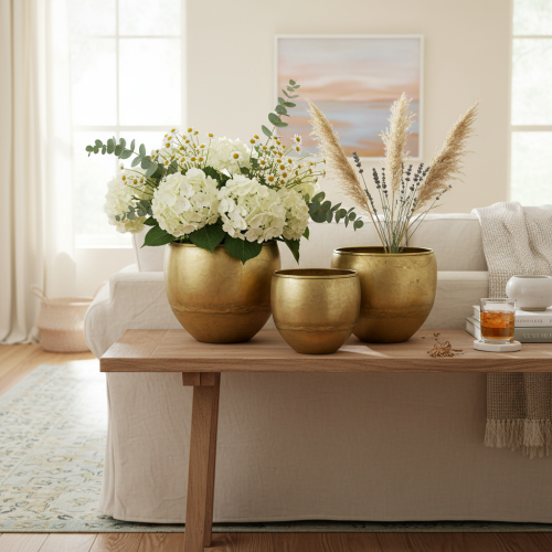 Itens Conjunto de 3 vasos decorativos em metal com aparência de latão, Ø18/15/12,5 cm.