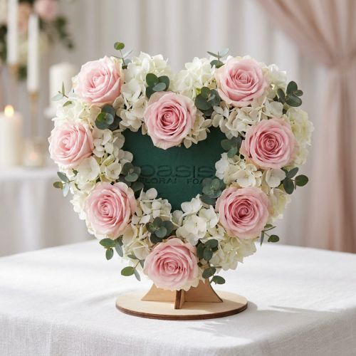 Itens Espuma floral coração 3D com pé espuma floral verde 30cm x 28cm