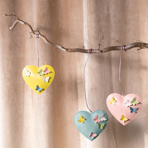Itens Pingentes decorativos em forma de coração com borboletas para decoração de primavera, 10,5 cm, conjunto de 3 peças