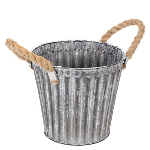 Vaso de metal para plantas,