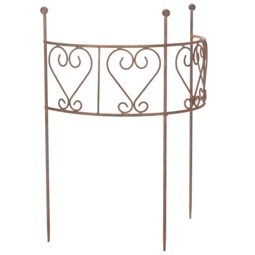 Treliça semicircular com ornamento em forma de coração. Perfeita para decoração de jardim rústico. 42 cm