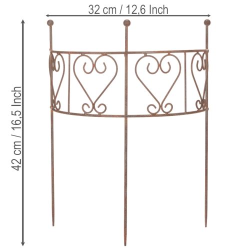 Itens Treliça semicircular com ornamento em forma de coração. Perfeita para decoração de jardim rústico. 42 cm