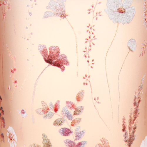 Itens Elegante castiçal com delicado design floral para uma decoração harmoniosa do ambiente, 8 cm, conjunto de 4 peças.