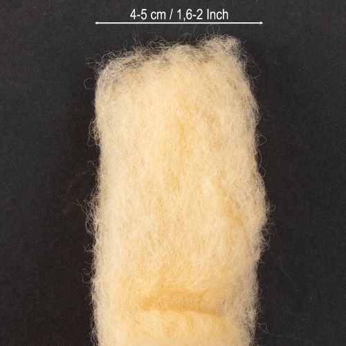 Itens Fita de lã, creme alaranjada, 10m de lã para coroas e arranjos.