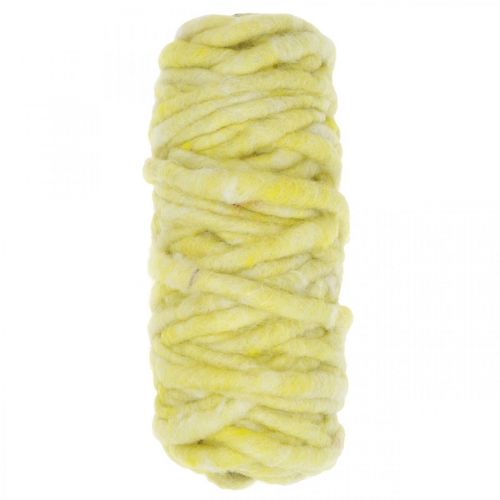 Itens Cordão de feltro com fio lã amarelo pastel 20m