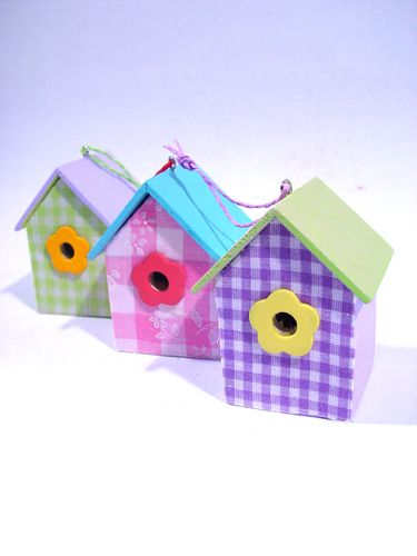Casas de pássaros para pendurar 9cm 6pcs. ordenar | Floristik24.pt