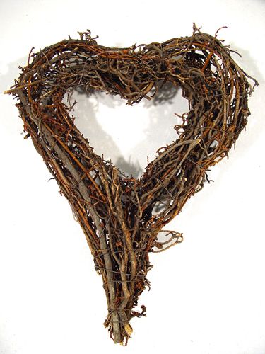 Itens Grinalda com ramo em formato de coração 20x25cm 4 unidades. natureza