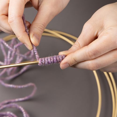 Itens Cordão de lã com fios rosa e dourados, 5m x 5mm com arame, para decoração e artesanato.