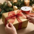 Fita de Natal com estrelas rede vermelha e dourada 25mm 18m | Floristik24.pt