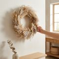 Guirlanda de flores secas, capim-dos-pampas, lagurus, decoração boho para pendurar, decoração natural, guirlanda de parede, Ø31cm | Floristik24.pt
