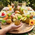 Conjunto de Mini Abacaxis Decorativos Artificiais para Festa Tropical - 6 Peças | Floristik24.pt
