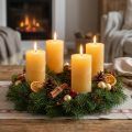 Velas rústicas em formato de pilar, totalmente tingidas de amarelo, para coroas e lanternas do Advento, conjunto de 4, 70/140 mm | Floristik24.pt