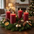 Conjunto de 4 velas rústicas em formato de pilar, na cor vermelho escuro, 70x120mm, com longa duração, acabamento marmorizado e design elegante para decoração de festas. | Floristik24.pt